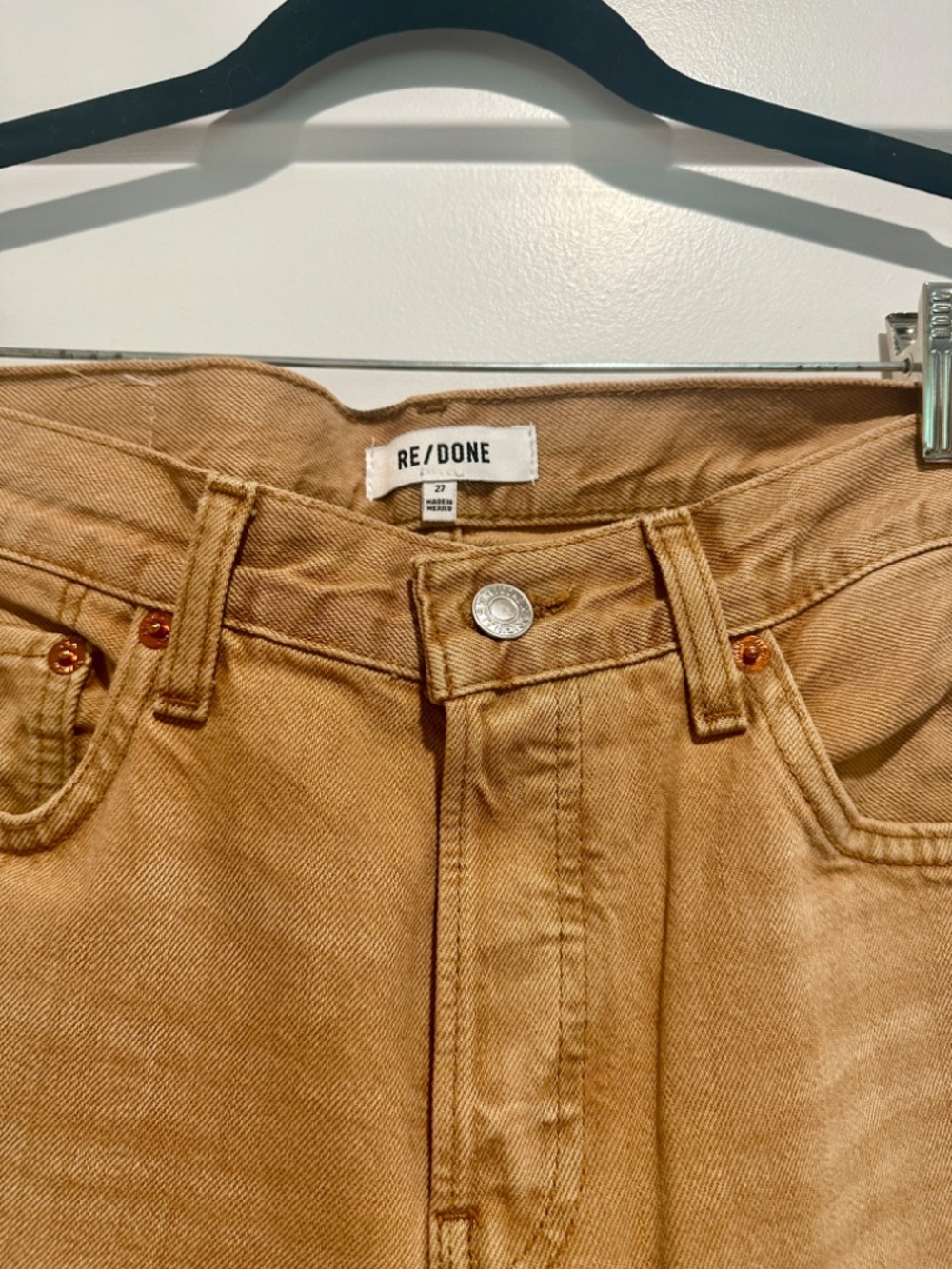 RE/DONE Easy Straight Jeans in Western Desert Sand - Picture 5 of 7